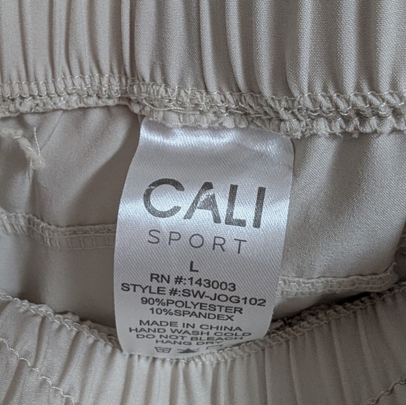 Cali Sport Women’s LargJogger Pants Cream Drawstring Zip Pockets Athletic - Picture 2 of 3